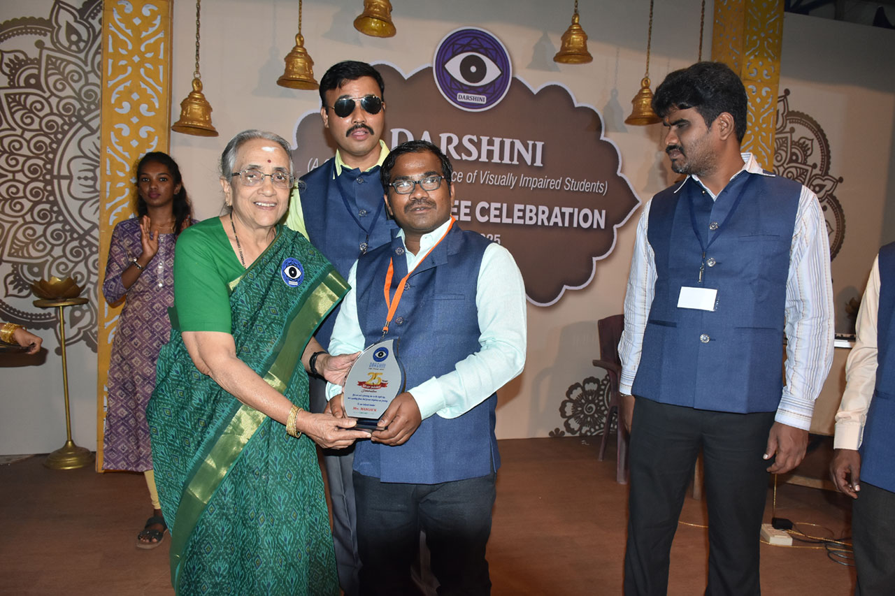 Expression of Gratitude by the Alumini of Darshini