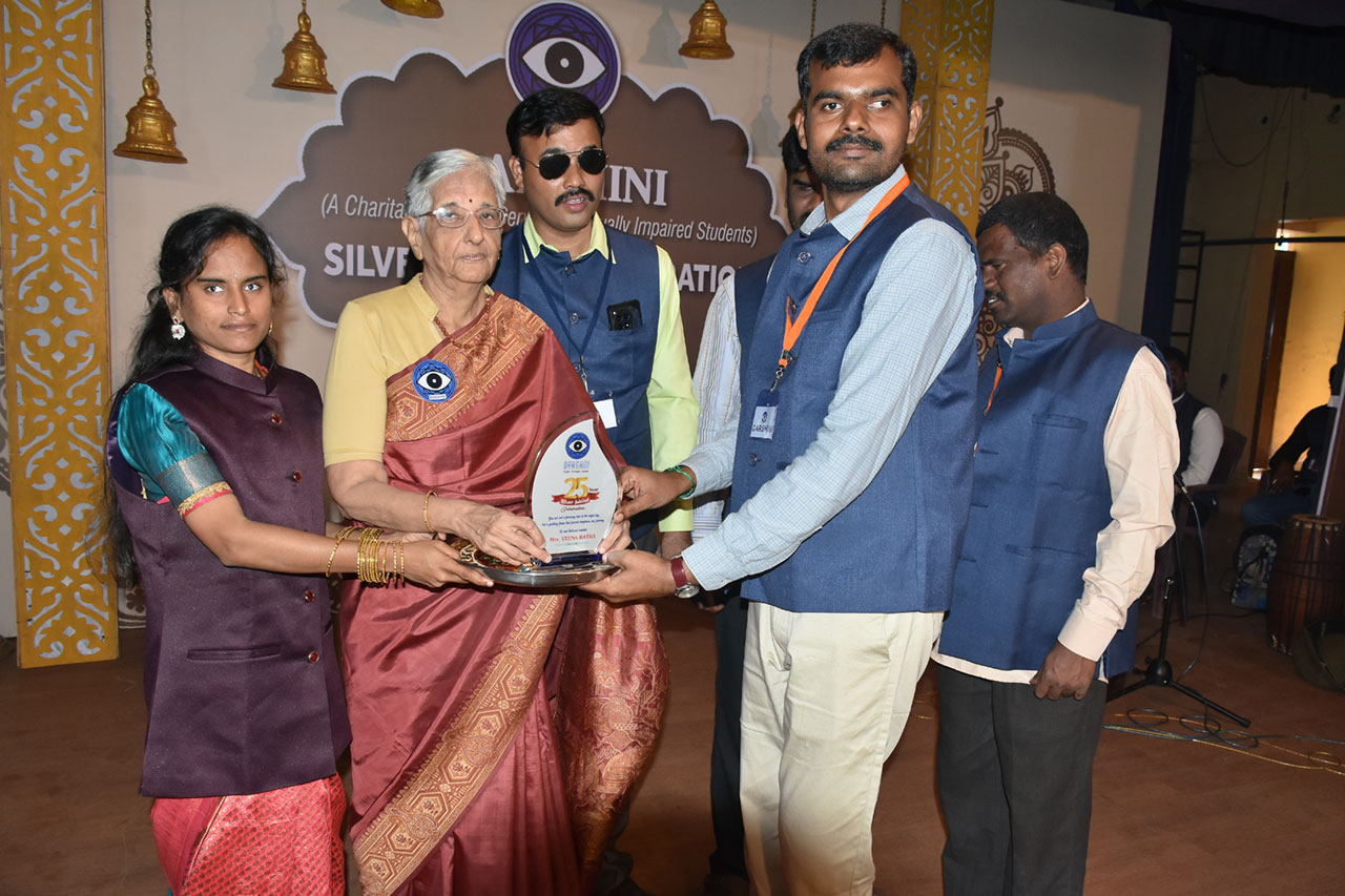 Expression of Gratitude by the Alumini of Darshini